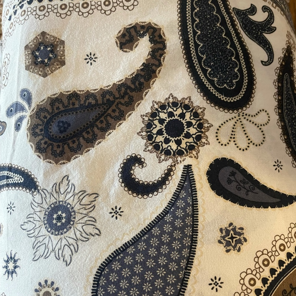 King size duvet from IKEA. Excellent condition